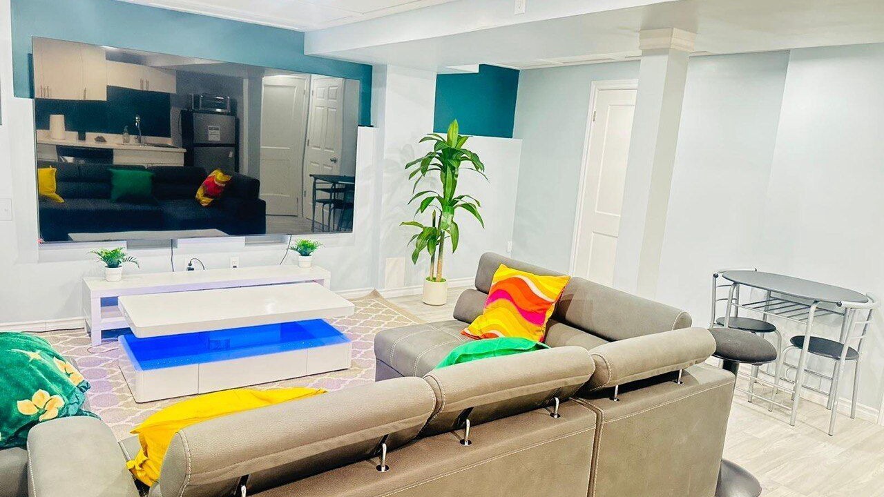 Photo of Livingroom in Durham Region