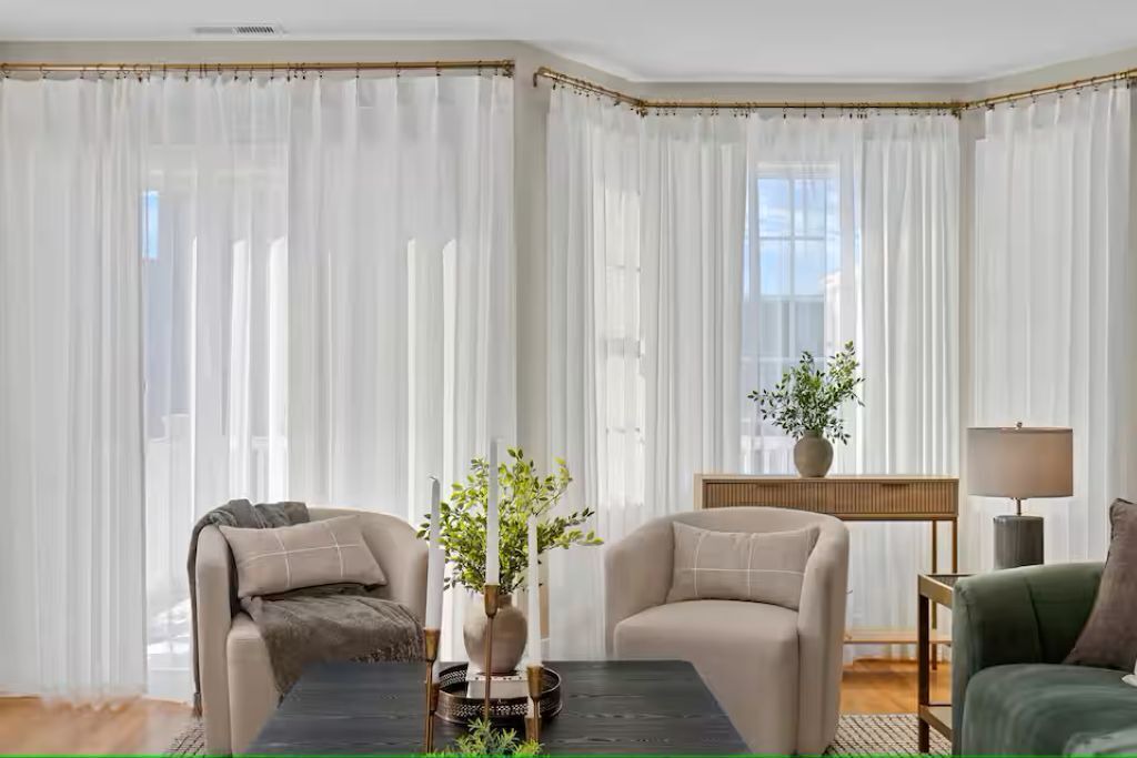 Photo of Livingroom in Winter Hill