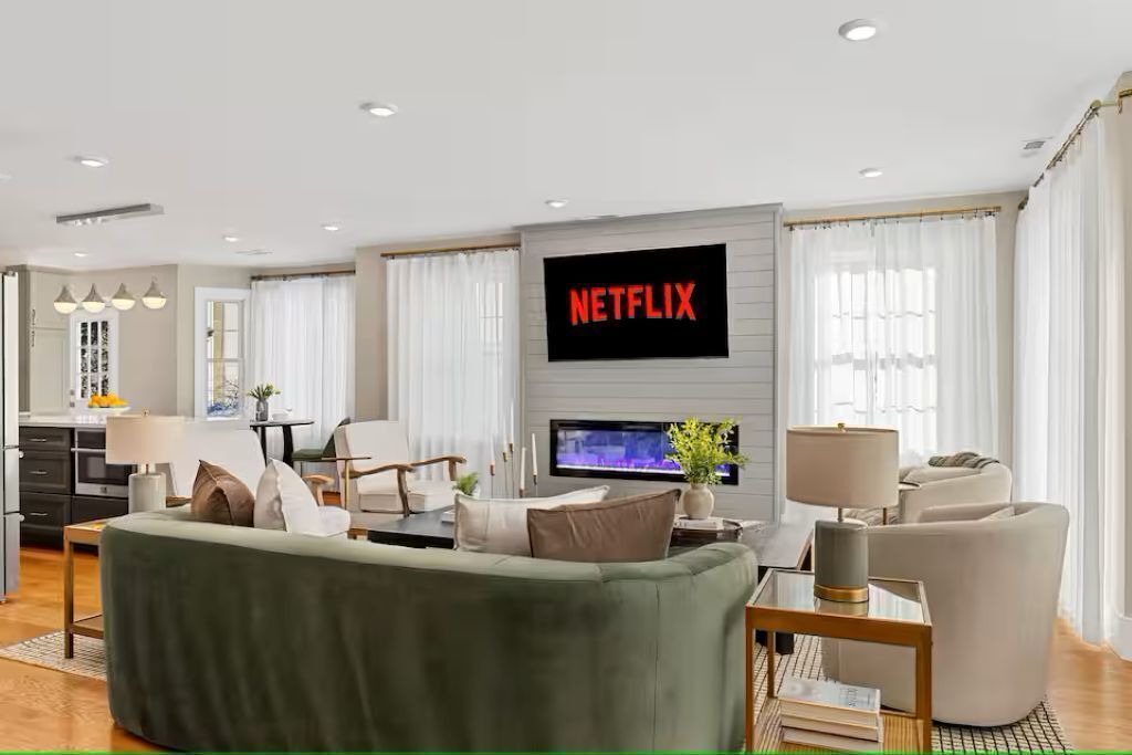 Photo of Livingroom in Winter Hill
