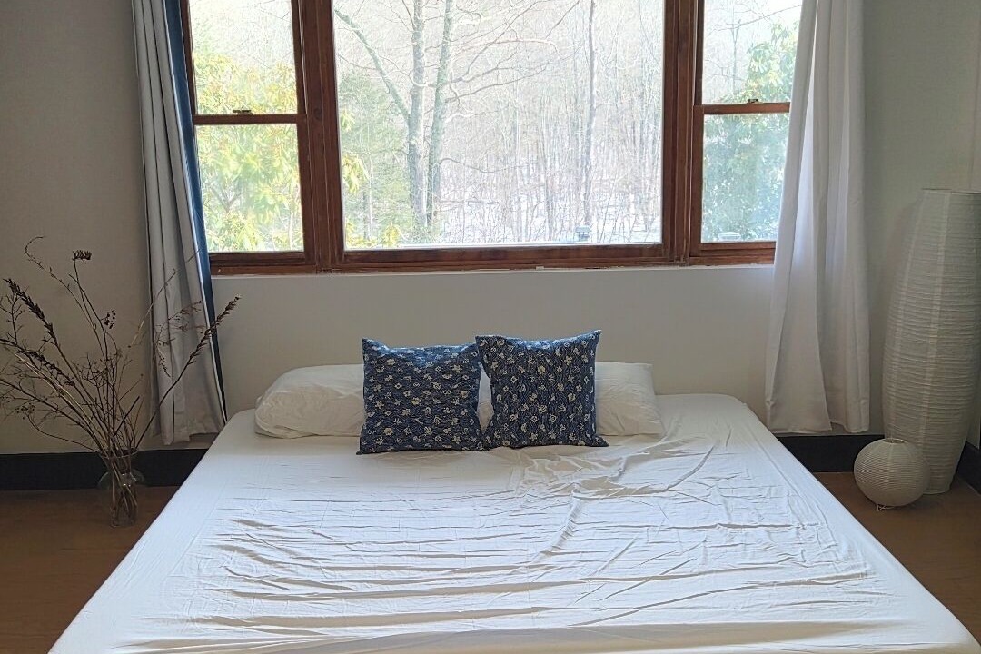 Photo of Bedroom in Roscoe
