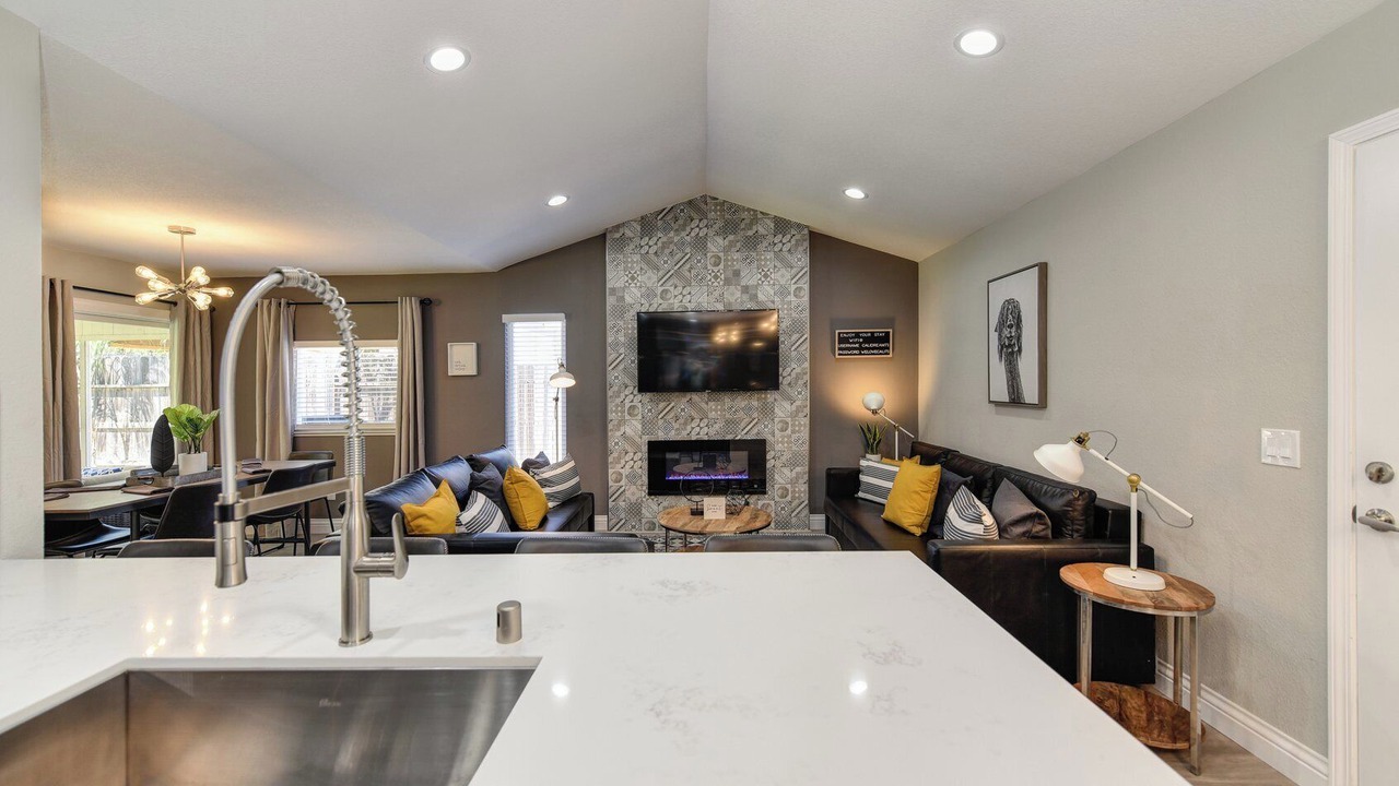 Photo of Livingroom in Sacramento