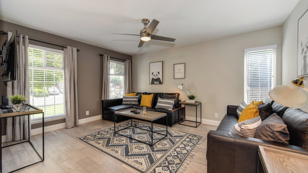 Photo of Livingroom in Sacramento
