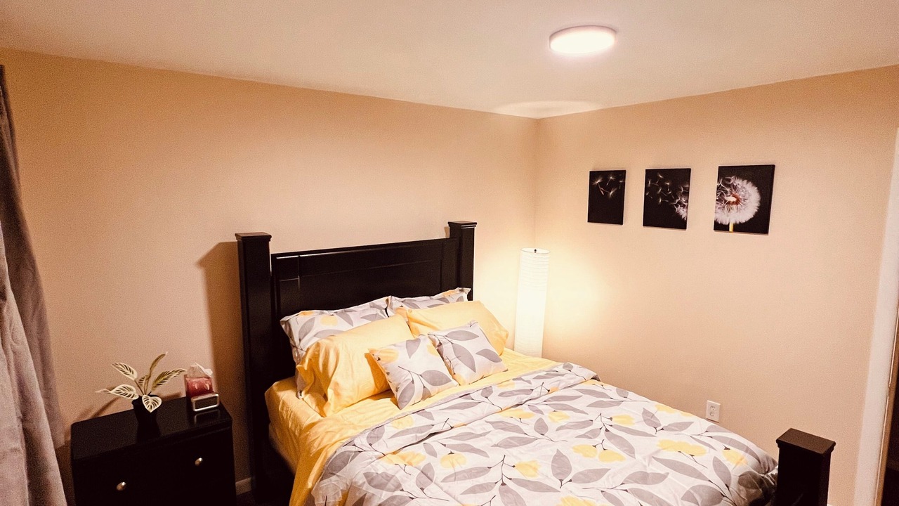 Photo of Bedroom in Troy