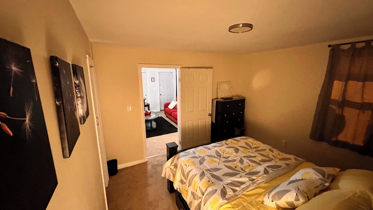 Photo of Bedroom in Troy