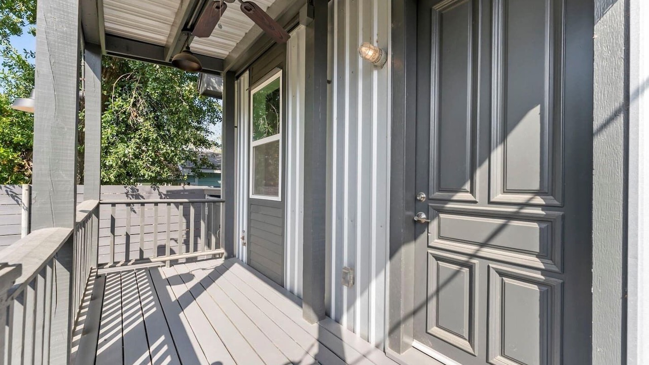 Photo of Outdoor in Garden Oaks