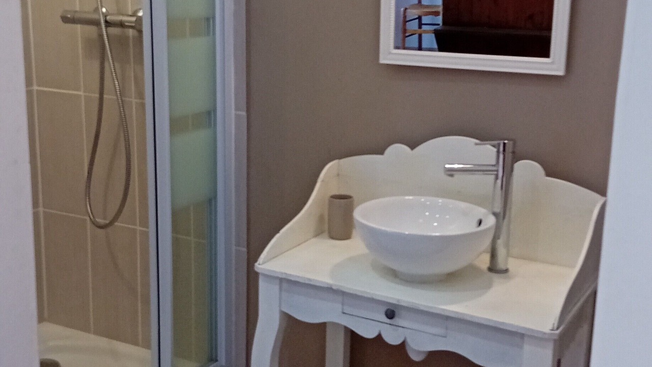 Photo of Bathroom in Sainte-Scolasse-sur-Sarthe