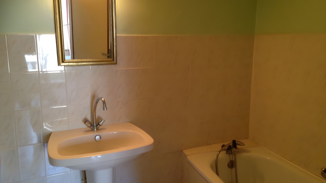 Photo of Bathroom in Sainte-Scolasse-sur-Sarthe
