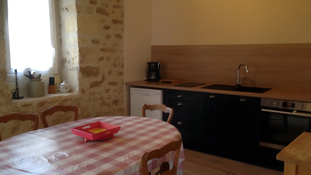 Photo of Kitchen in Sainte-Scolasse-sur-Sarthe