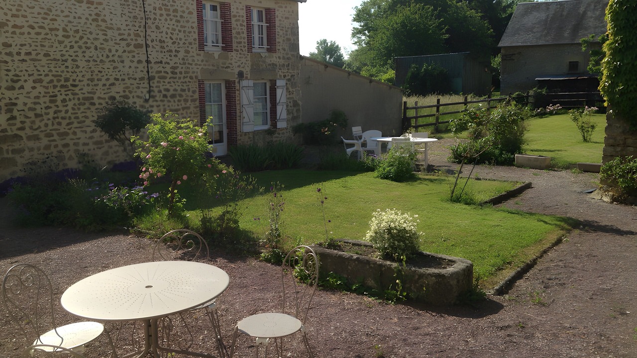 Photo of Outdoor in Sainte-Scolasse-sur-Sarthe