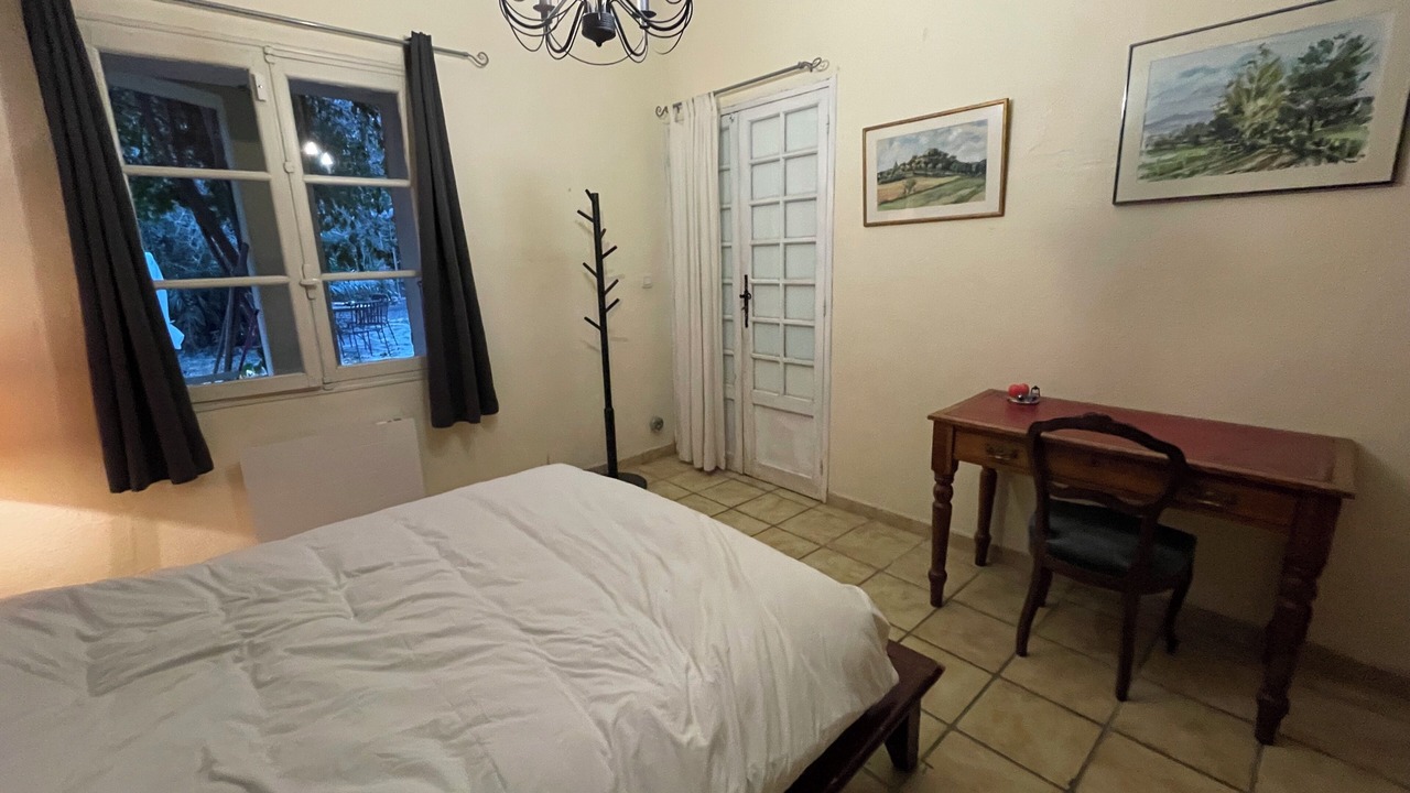 Photo of Bedroom in Caderousse