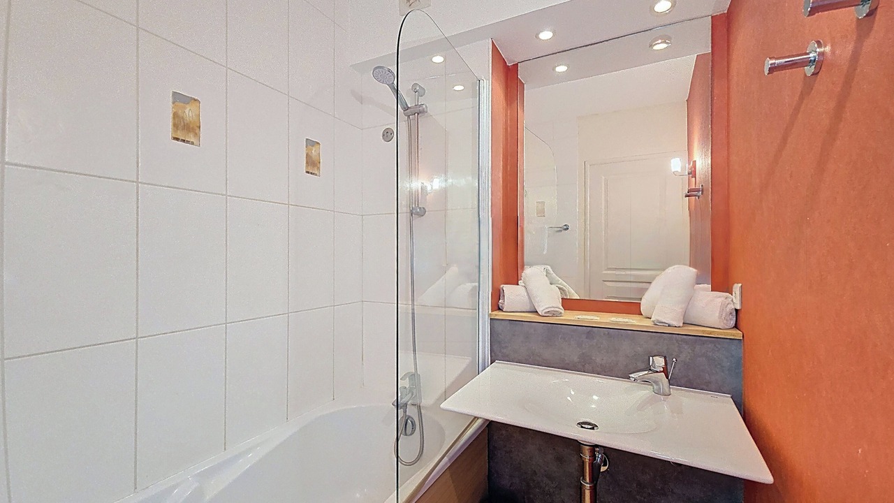 Photo of Bathroom in Amboise