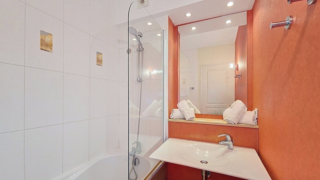 Photo of Bathroom in Amboise