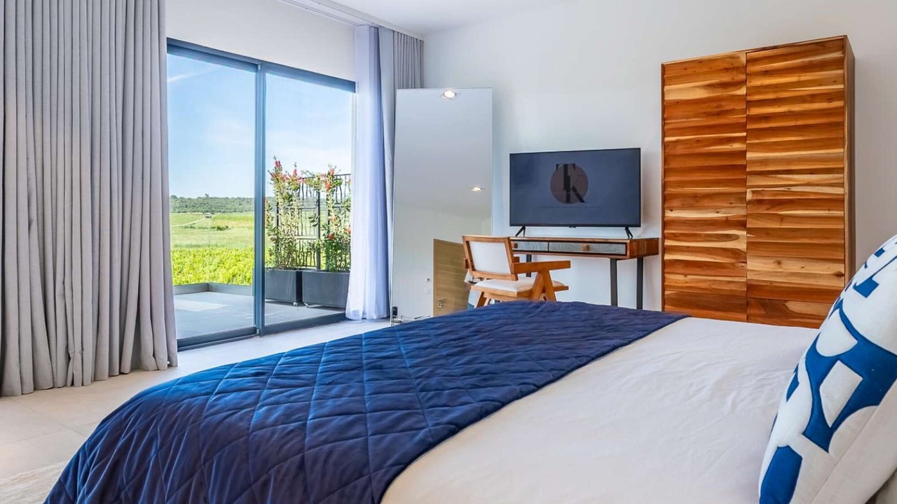 Photo of Bedroom in Plaissan