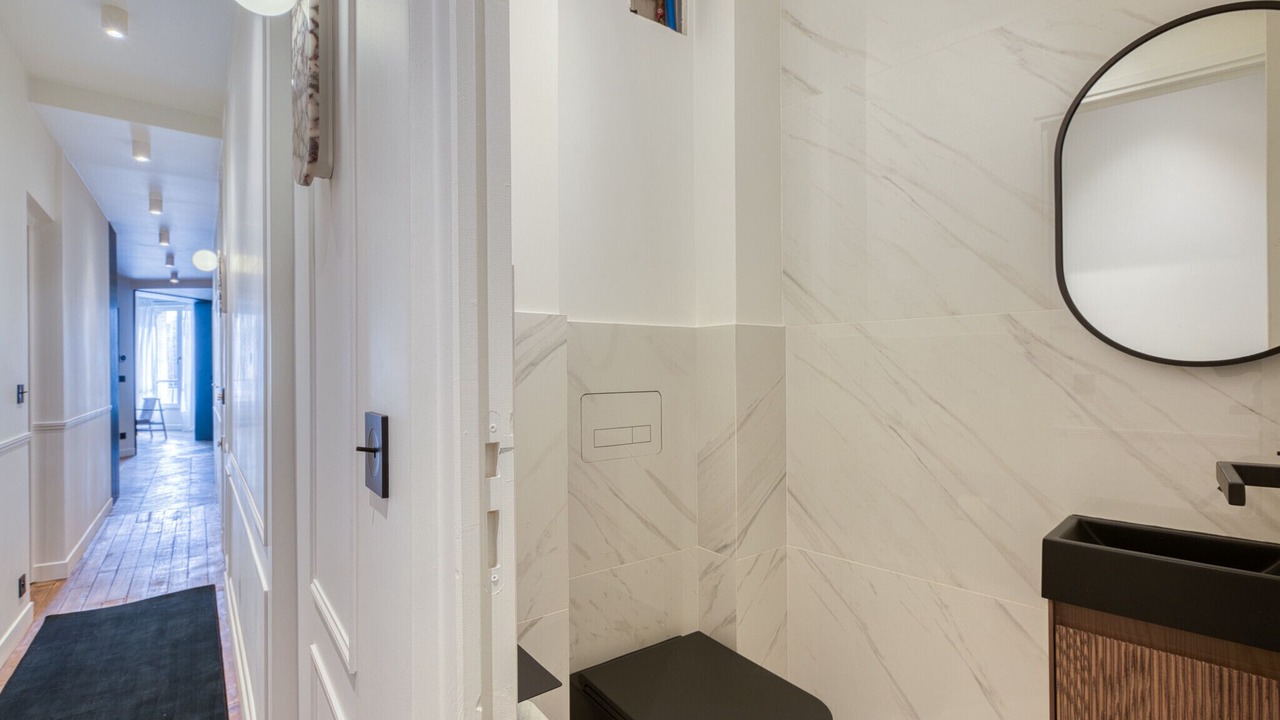 Photo of Bathroom in Arsenal