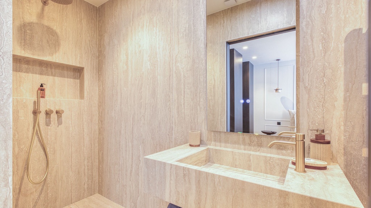 Photo of Bathroom in Arsenal