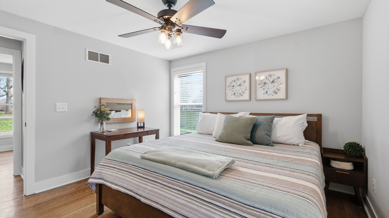 Photo of Bedroom in Lee's Summit