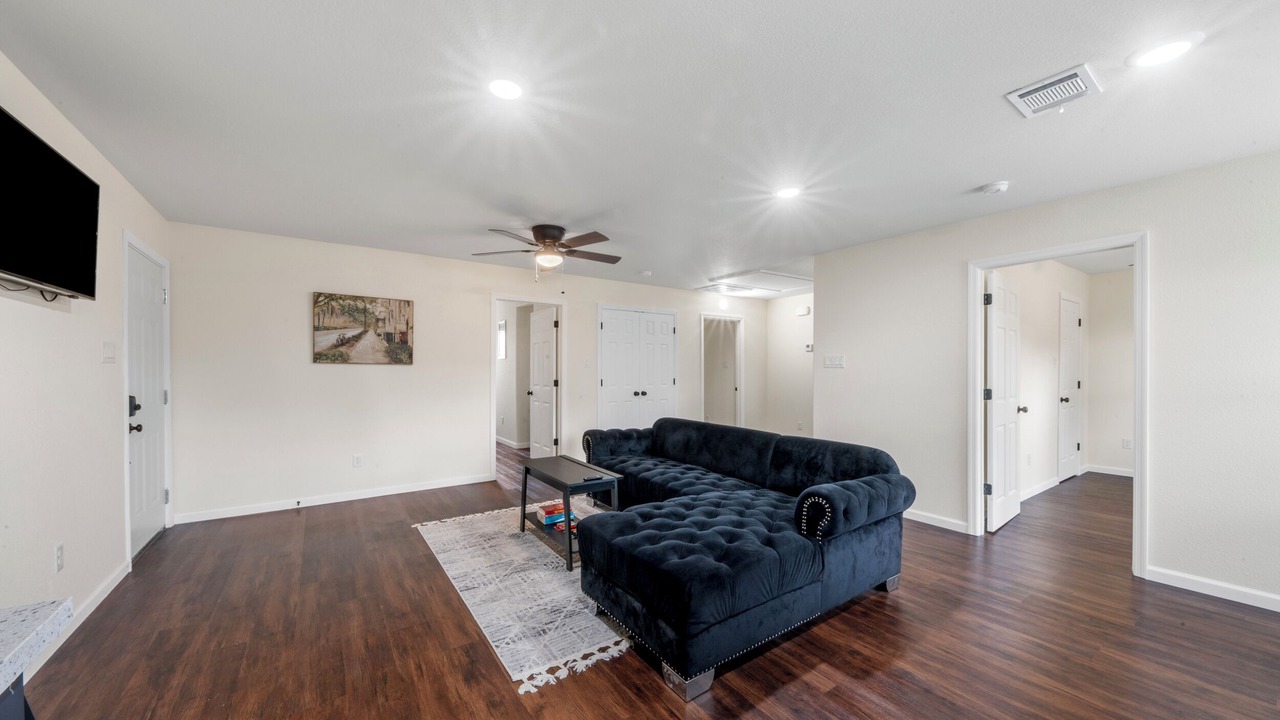 Photo of Livingroom in Central Southwest