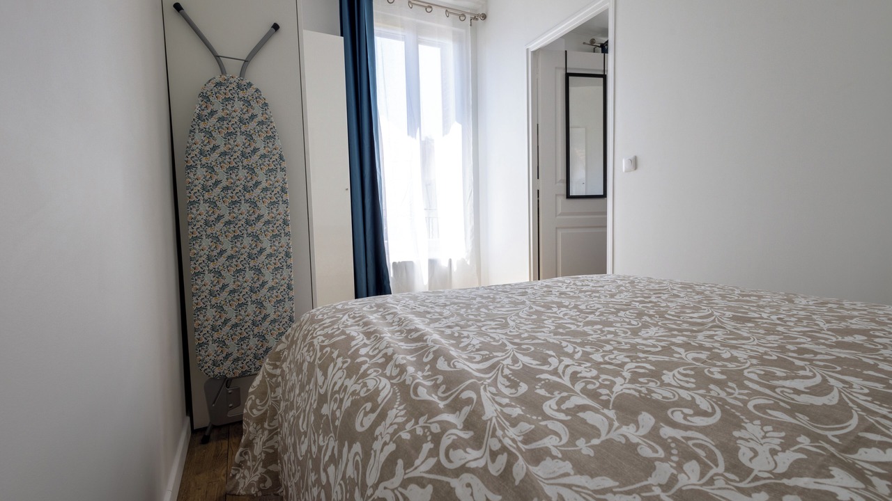 Photo of Bedroom in Orly