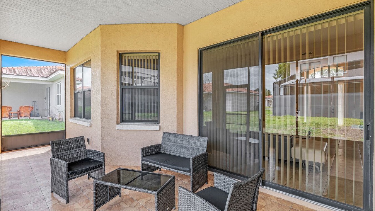 Photo of Patio Balcony in Fedhaven