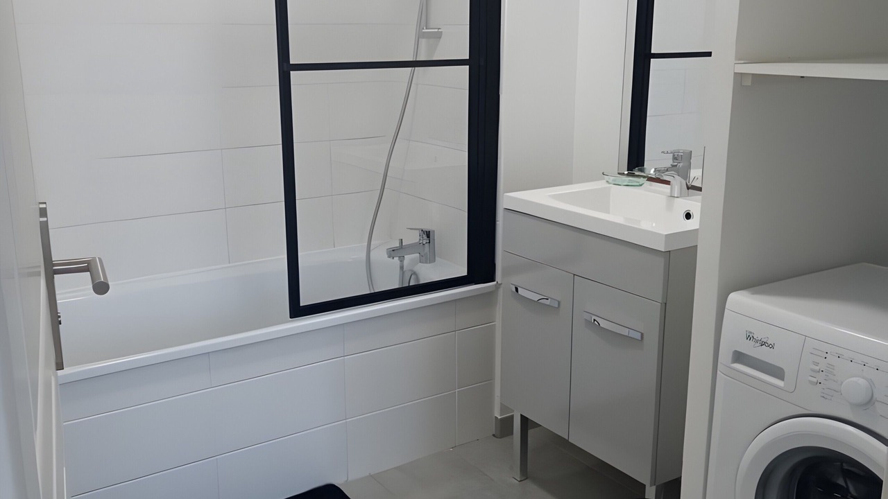 Photo of Bathroom in Saint-Valery-sur-Somme