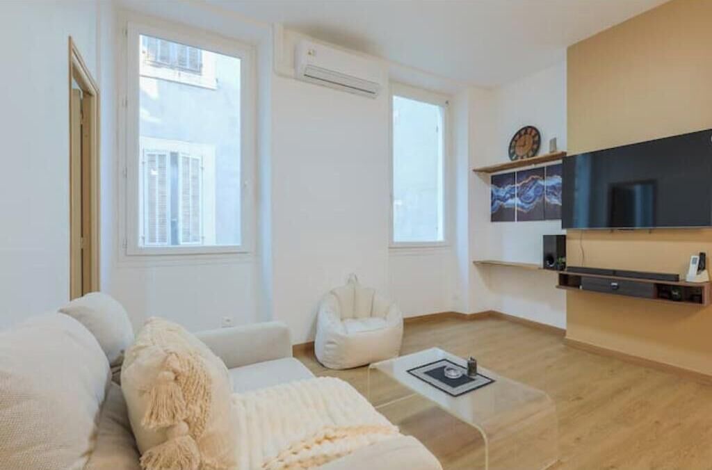Photo of Livingroom in Notre-Dame du Mont