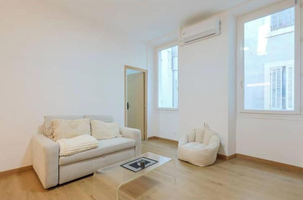 Photo of Livingroom in Notre-Dame du Mont