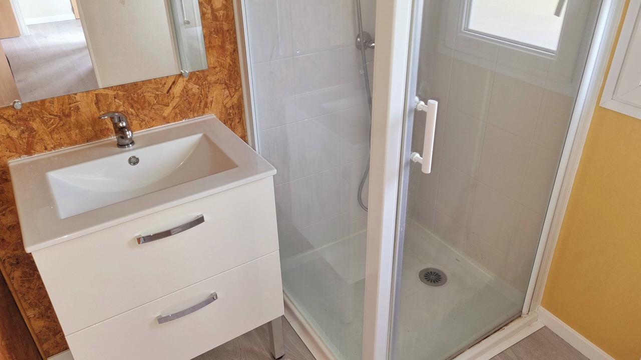 Photo of Bathroom in Ferrieres