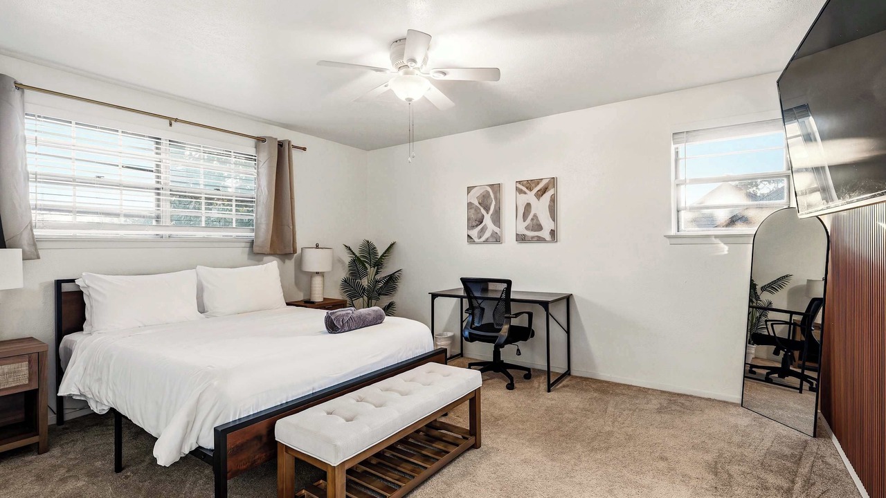 Photo of Bedroom in Far North Dallas