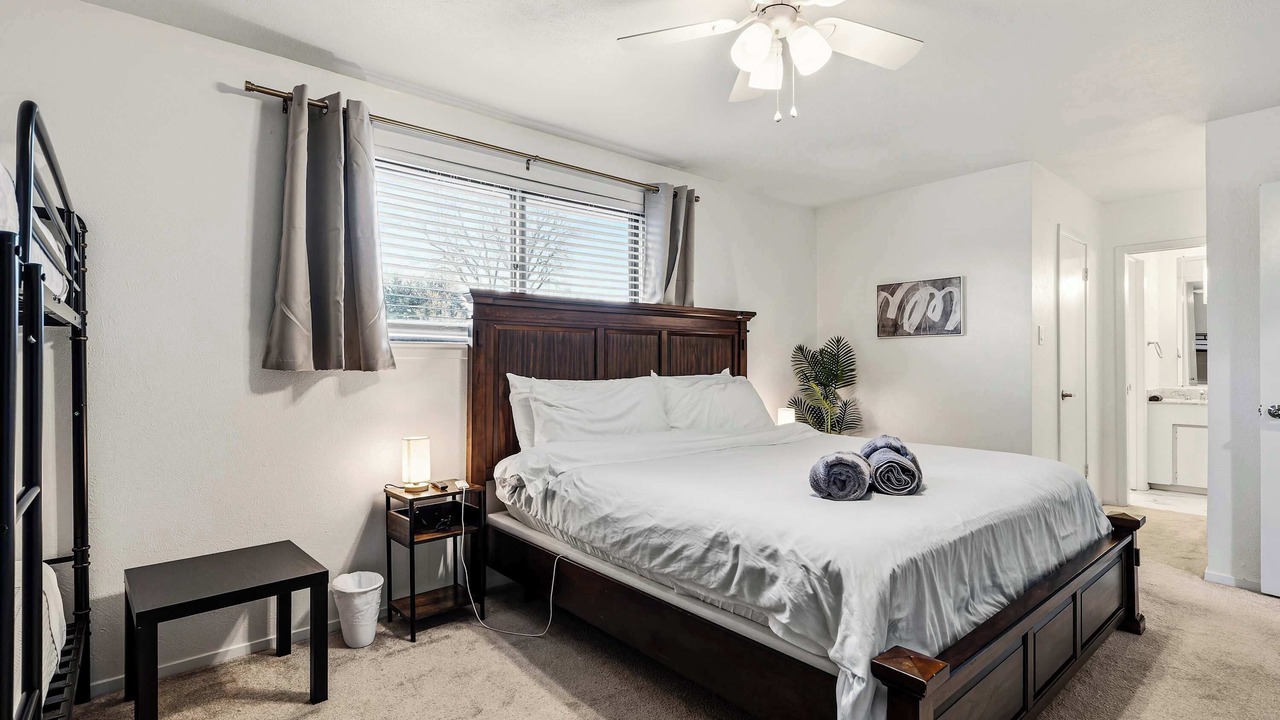 Photo of Bedroom in Far North Dallas
