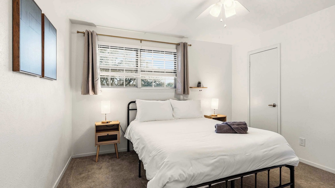 Photo of Bedroom in Far North Dallas