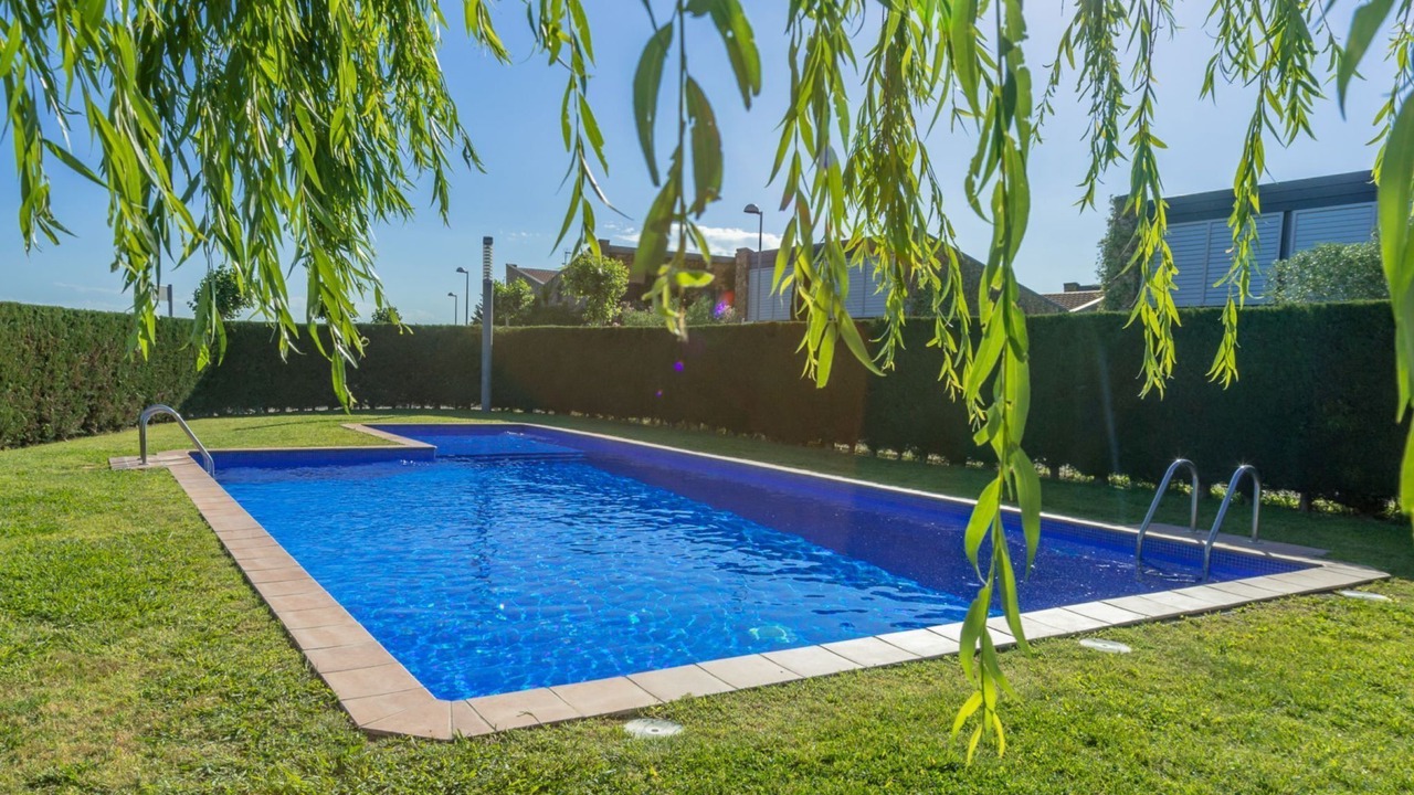 Photo of Outdoor in Albons