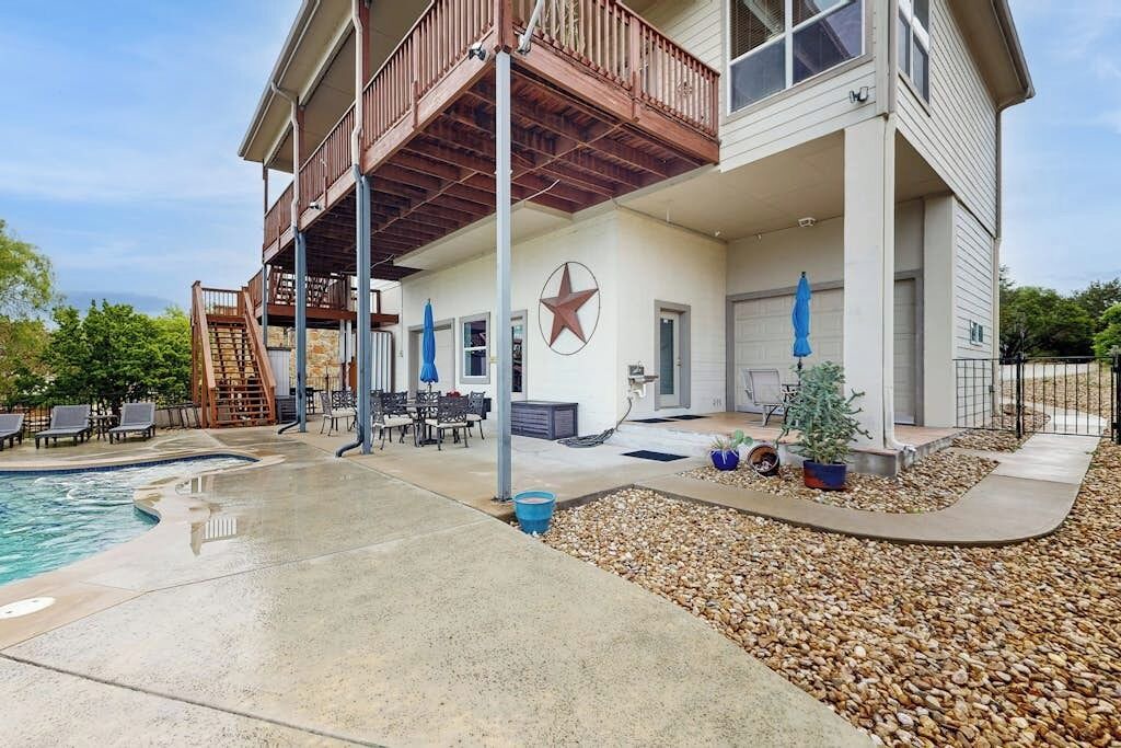 Photo of Outdoor in Highland Lake Estates