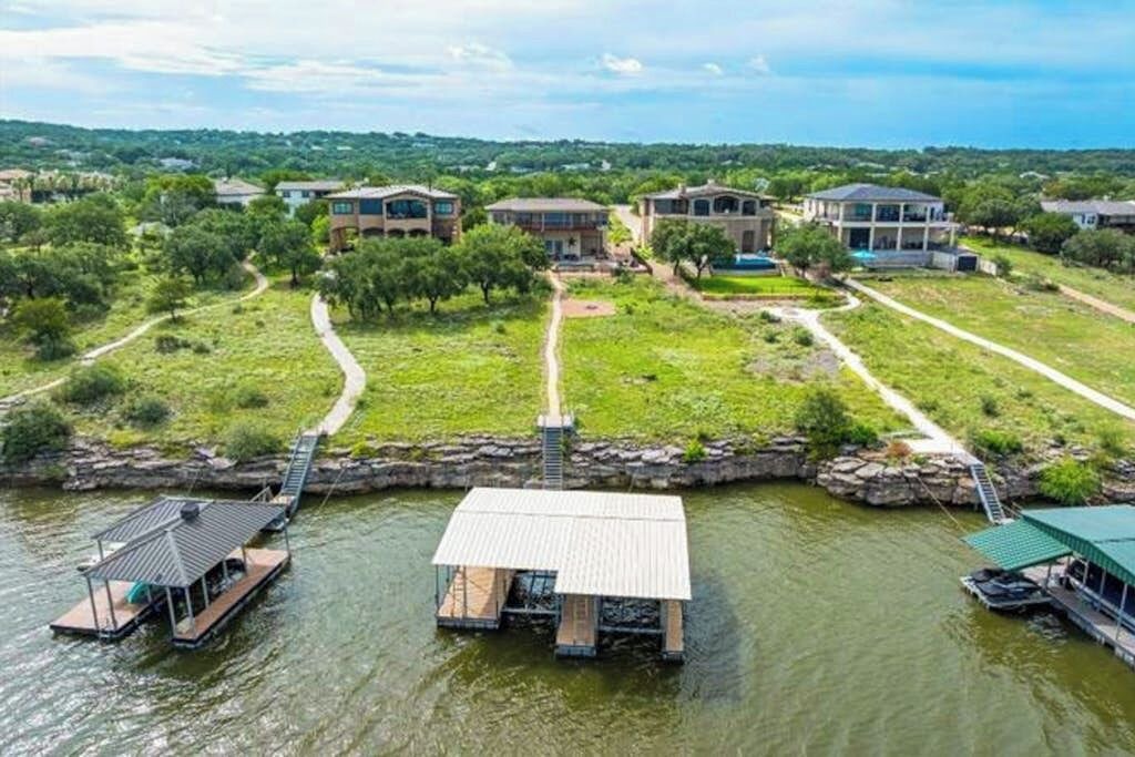 Photo of Outdoor in Highland Lake Estates