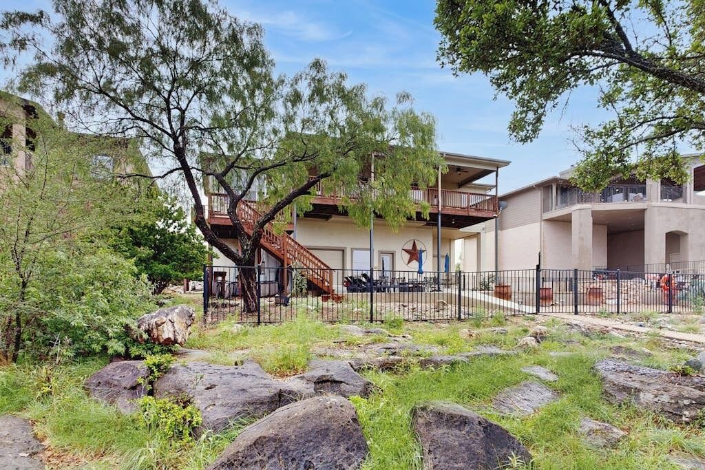 Photo of Outdoor in Highland Lake Estates