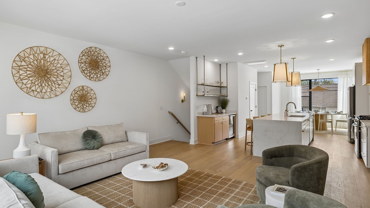 Photo of Bedroom in Hurwood Heights