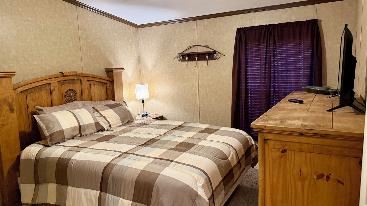 Photo of Bedroom in Baird