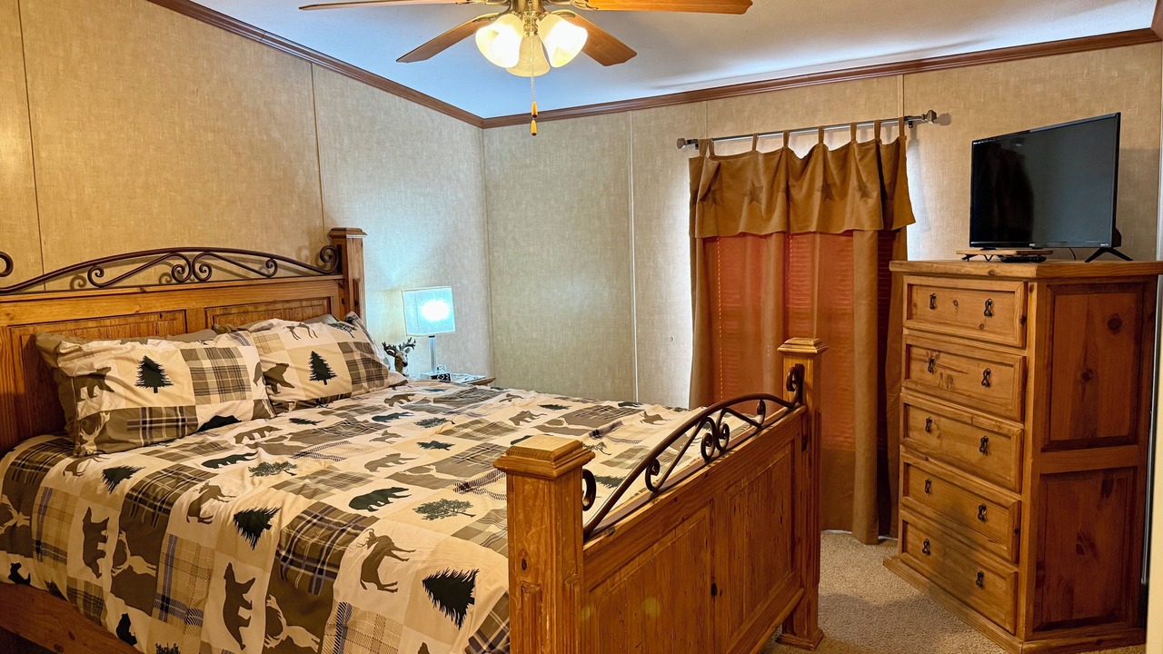 Photo of Bedroom in Baird