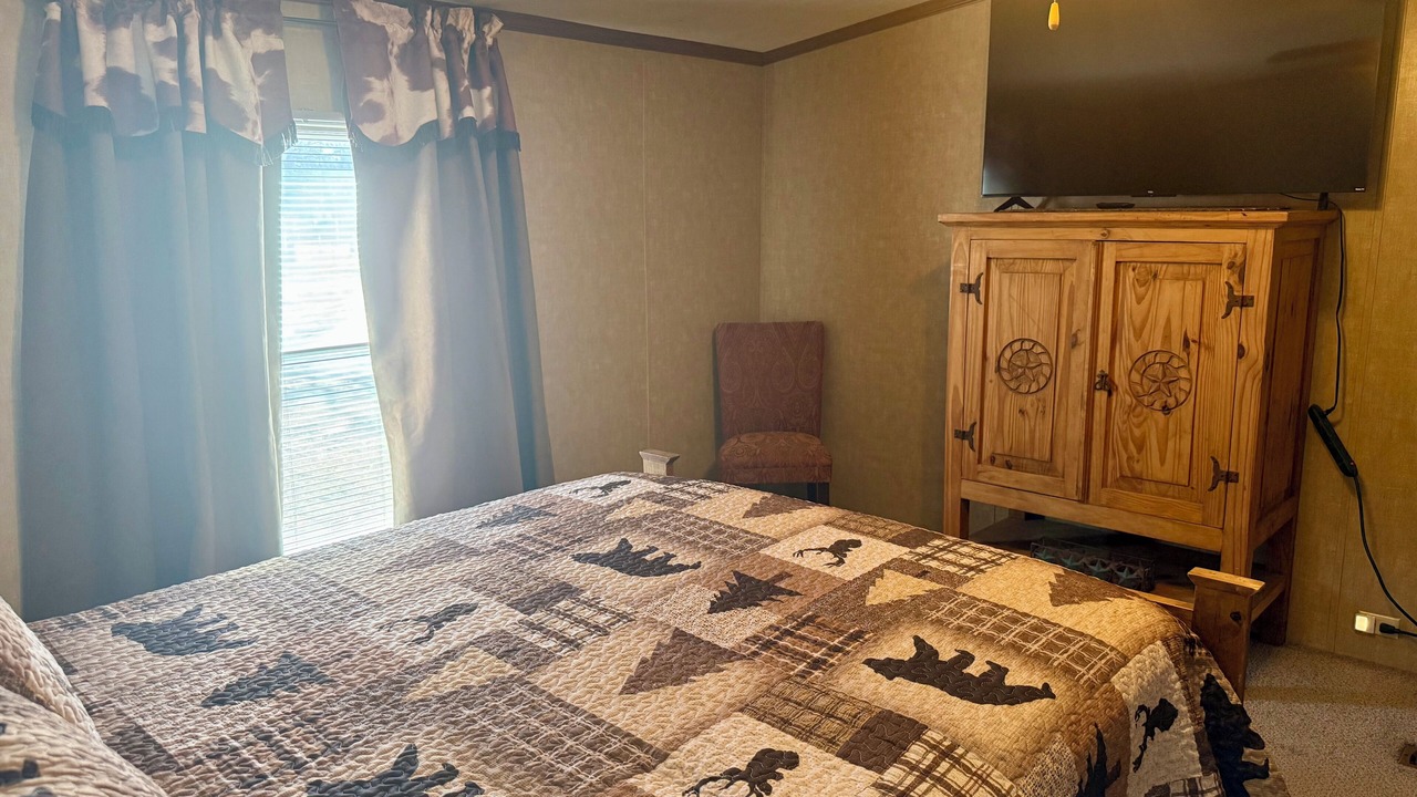 Photo of Bedroom in Baird