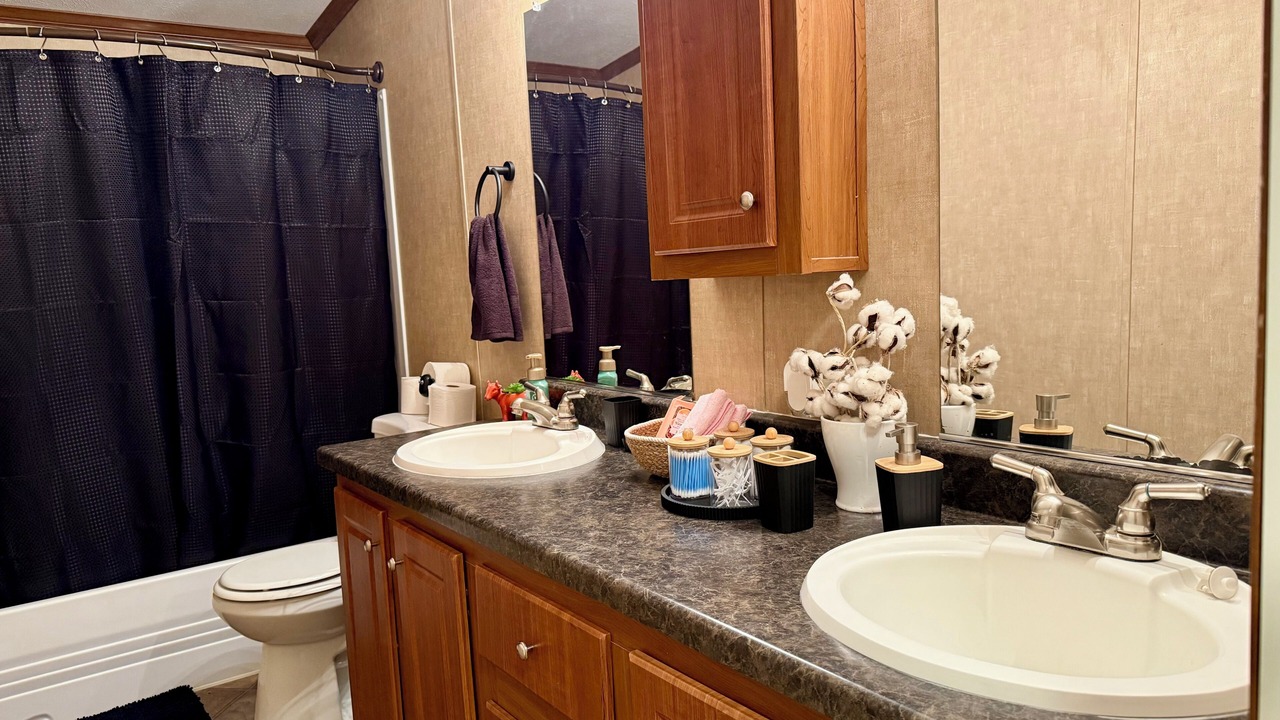 Photo of Bathroom in Baird