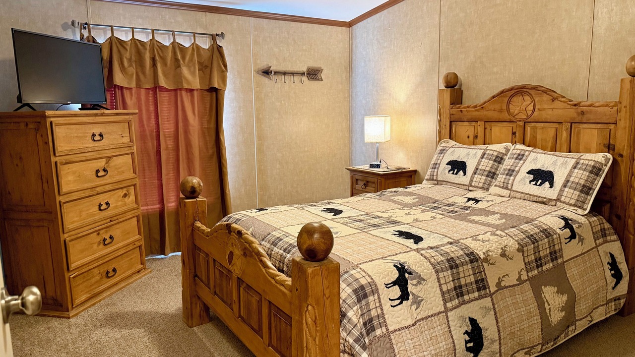 Photo of Bedroom in Baird