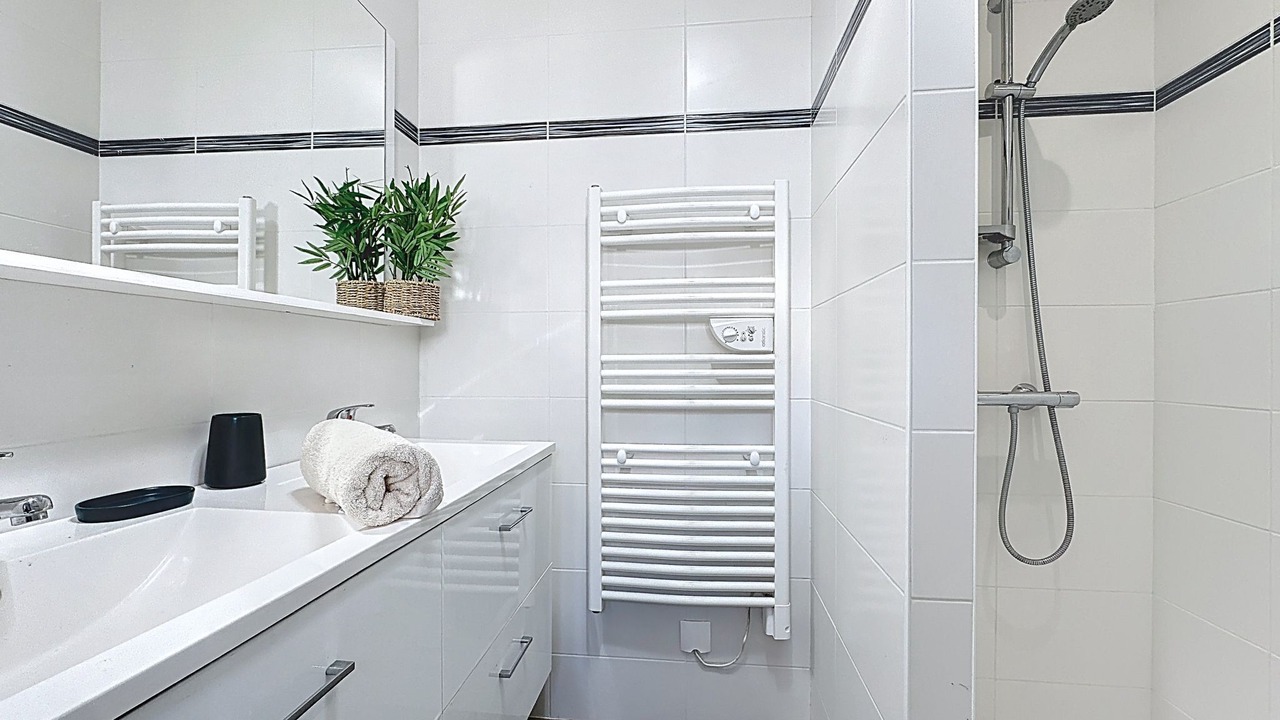 Photo of Bathroom in Les Moutiers-en-Retz