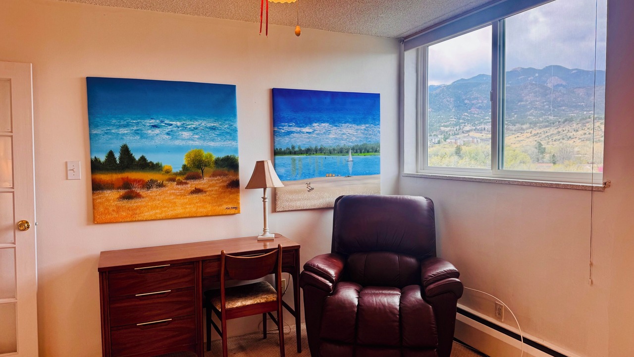 Photo of Livingroom in Skyway