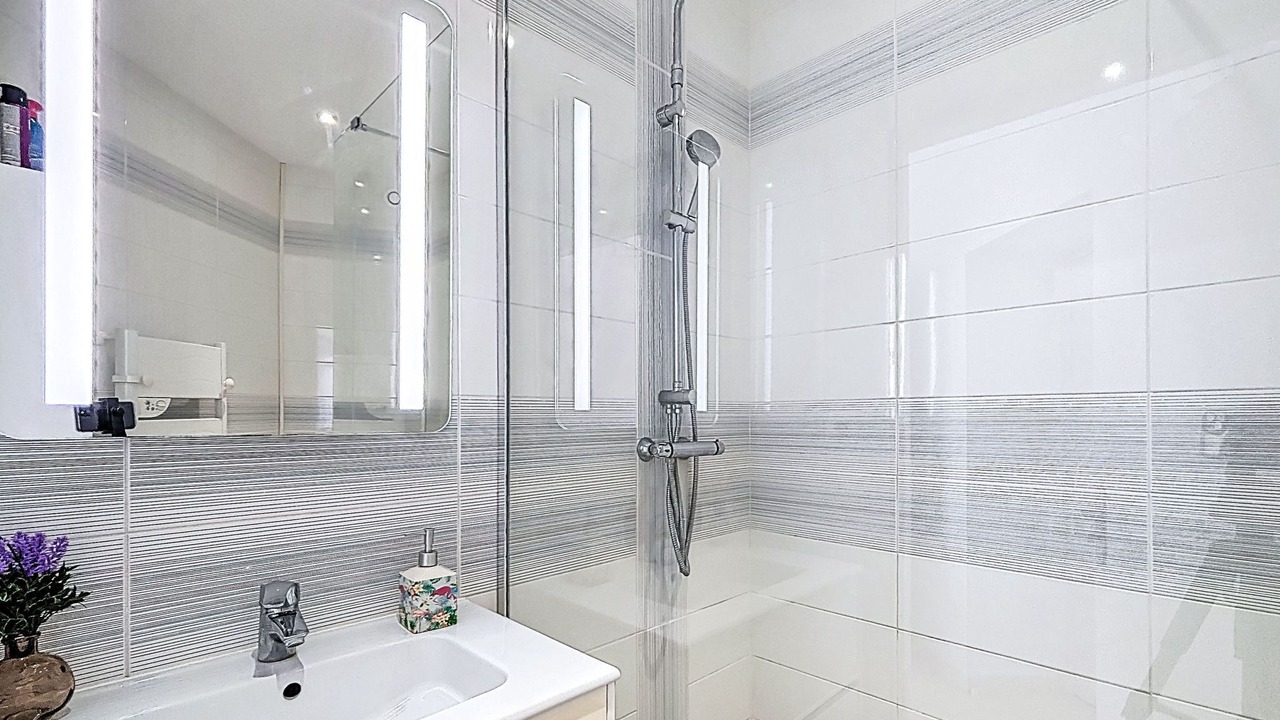 Photo of Bathroom in La Grande-Motte