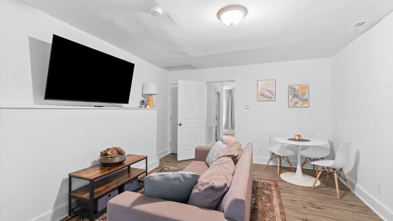 Photo of Livingroom in Benton Park