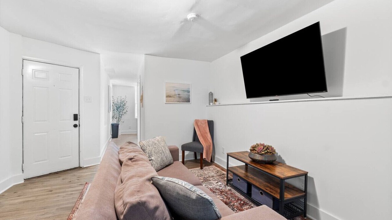 Photo of Livingroom in Benton Park