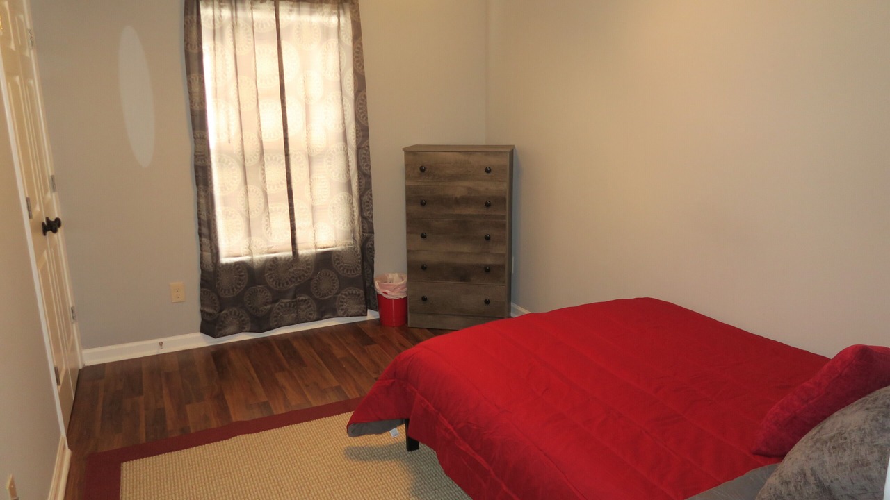 Photo of Bedroom in Tuscaloosa