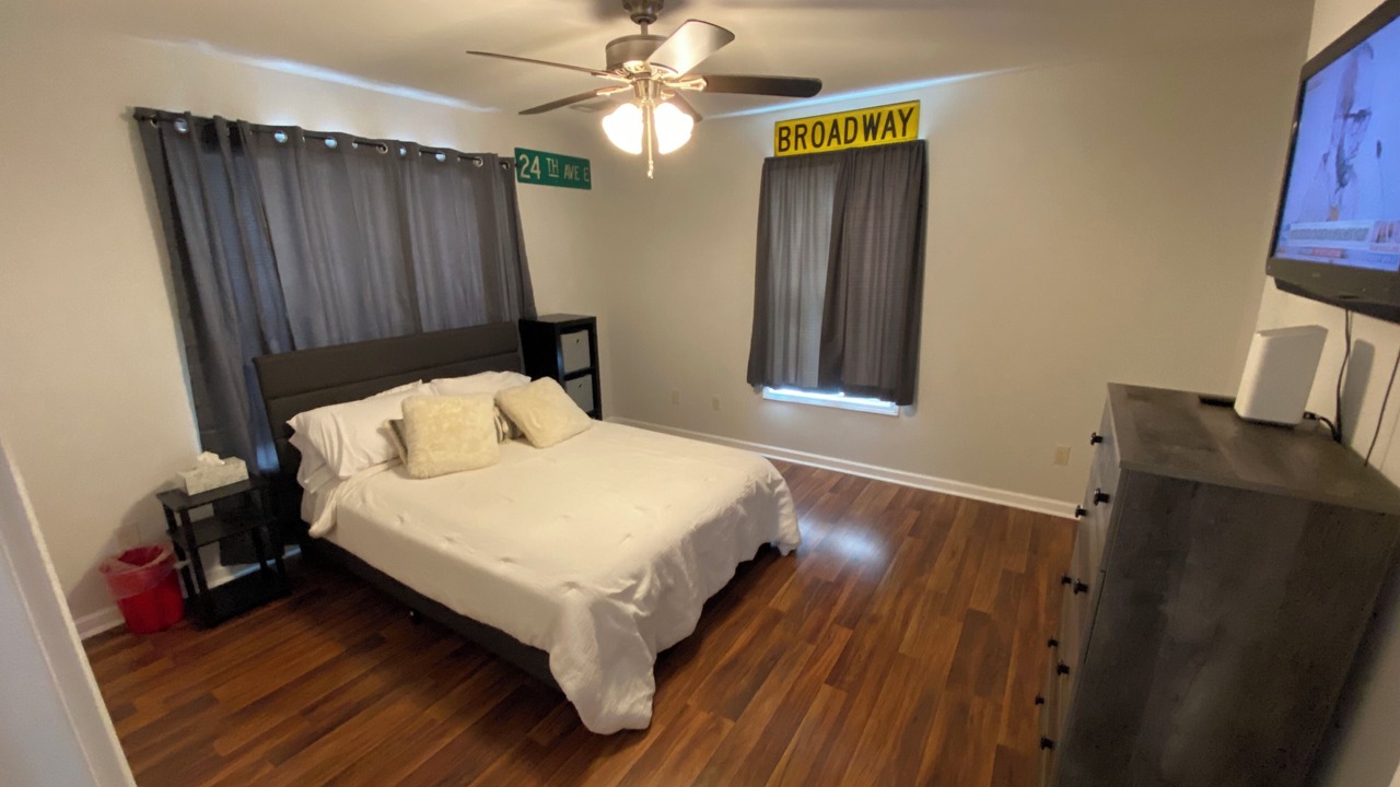 Photo of Bedroom in Tuscaloosa