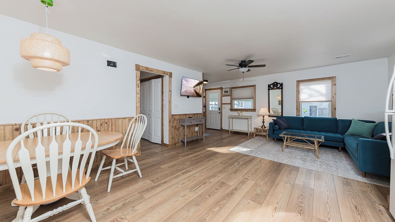 Photo of Livingroom in Swansboro