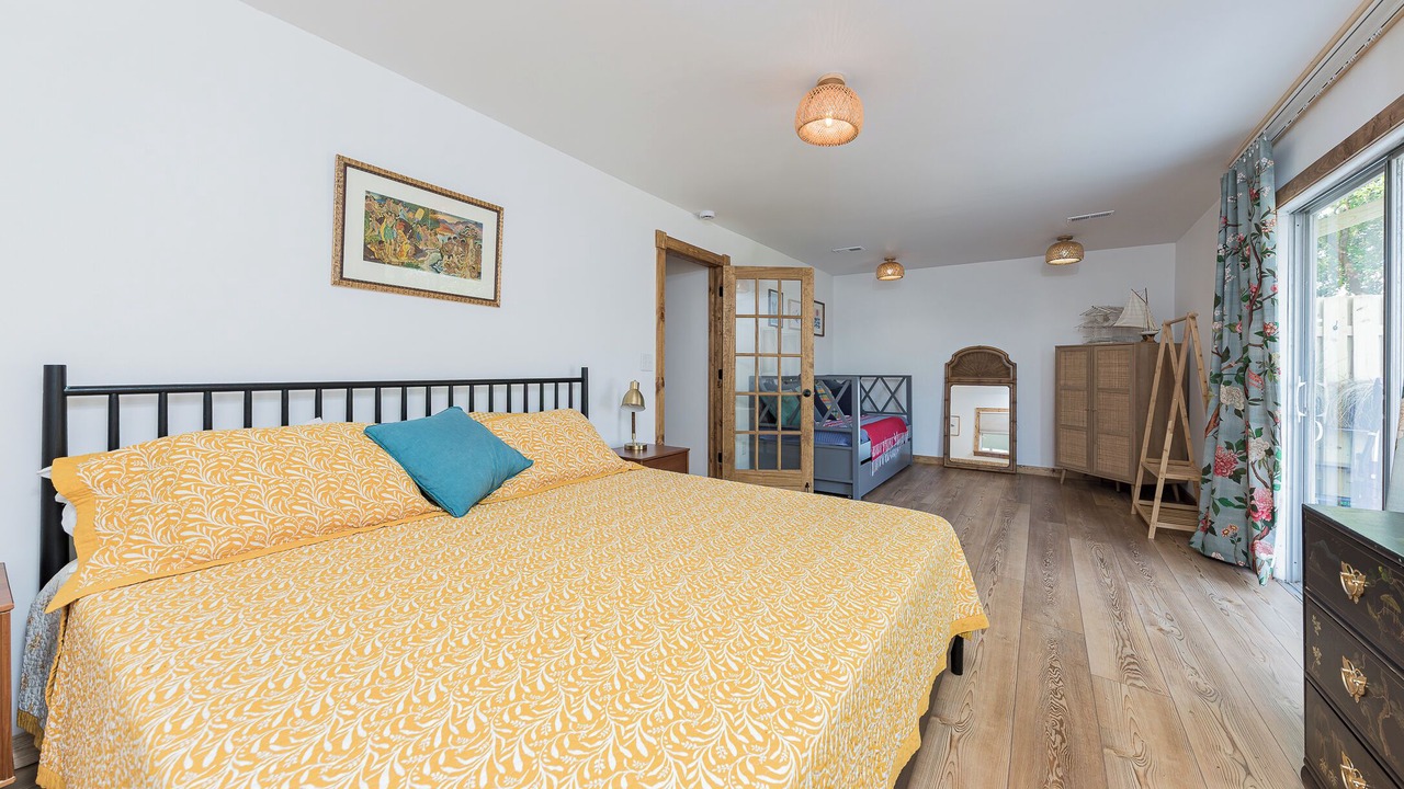 Photo of Bedroom in Swansboro