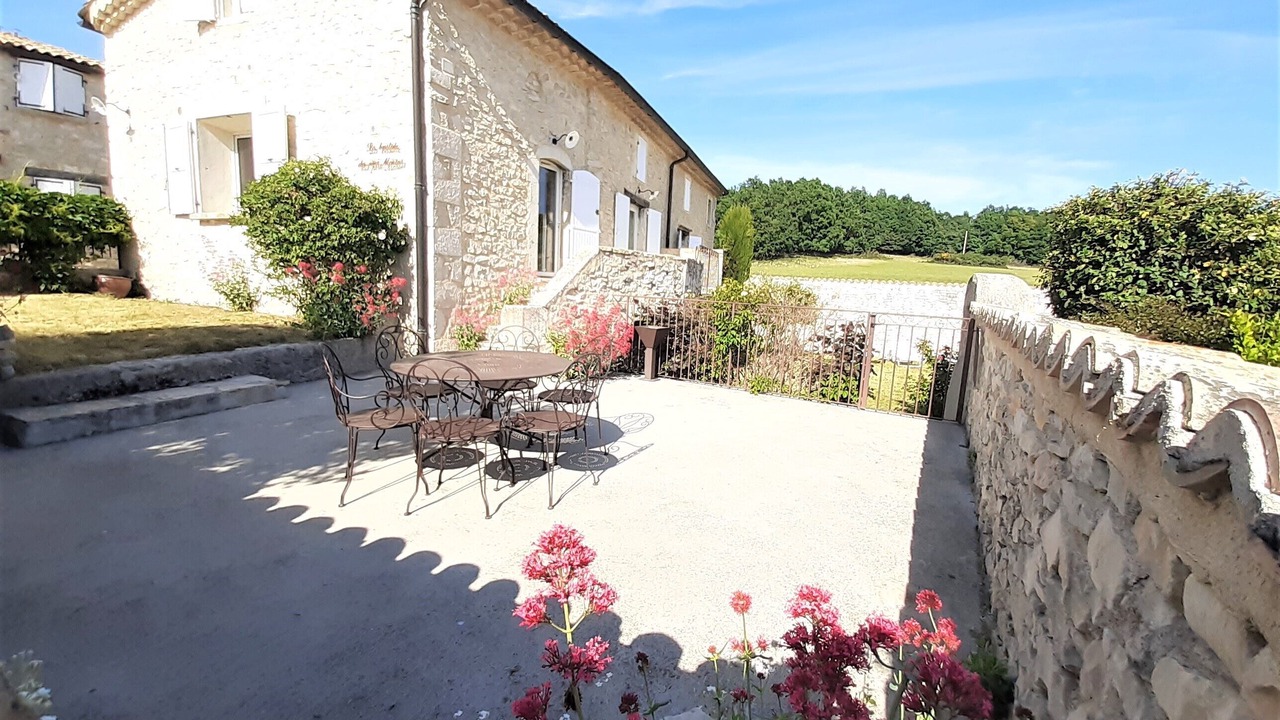 Photo of Outdoor in Redortiers